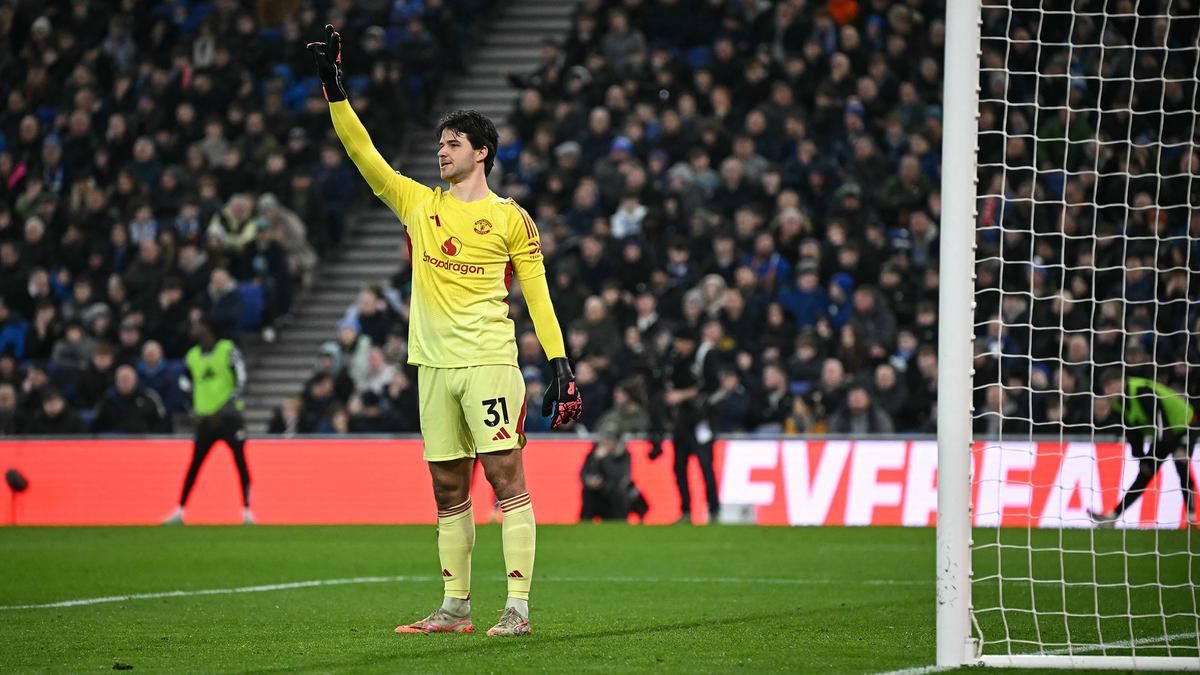 Senne Lammens Jadi Rekrutan Vital Manchester United?