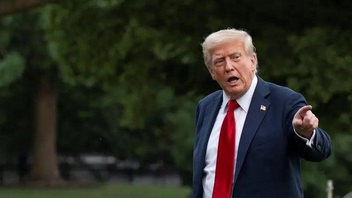 Trump Tunda Serangan Militer ke Iran Selama Lima Hari