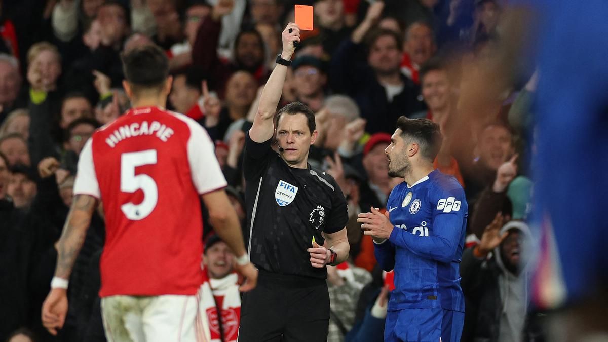 Chelsea Terbanyak Terima Kartu Merah di Liga Inggris 2025/2026