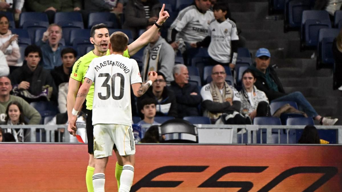 Kartu Merah Mastantuono: Ini Alasan dari Wasit