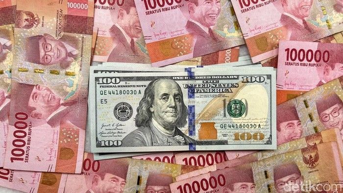 APBN Terancam Tekanan Akibat Harga Minyak dan Dolar AS