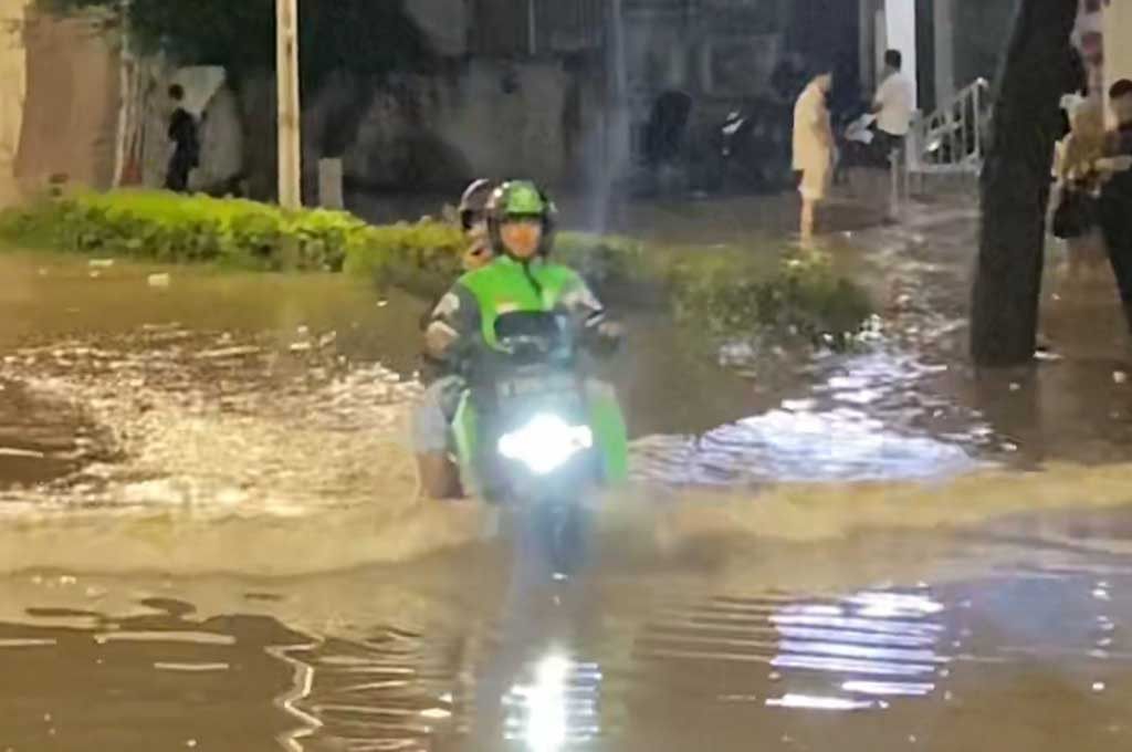 Amankah Motor Listrik Terobos Genangan Air? Ini Kata Pakar