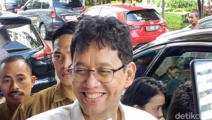 Pemerintah Pertimbangkan WFH Sehari karena Krisis Energi