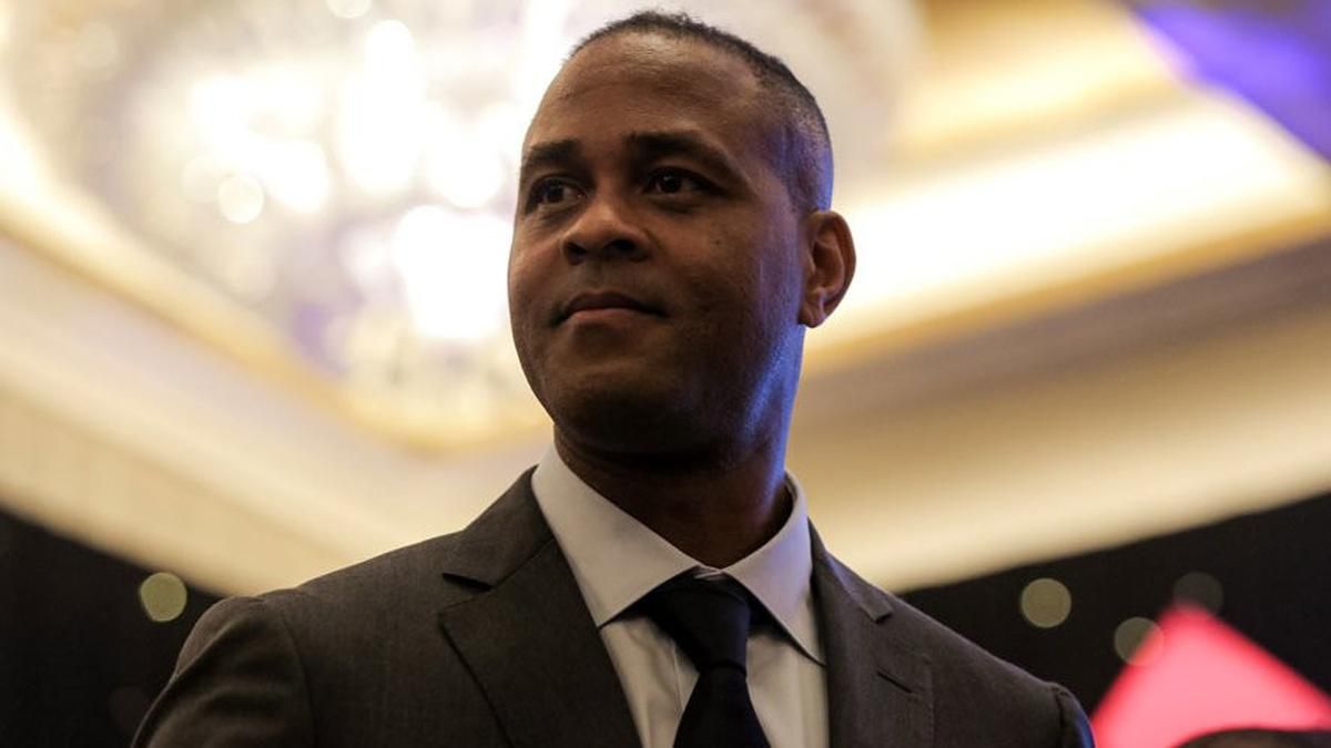 Patrick Kluivert Berpeluang Kembali ke Ajax Amsterdam