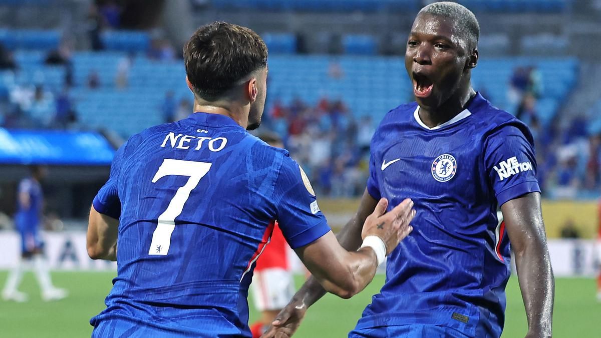 Barcelona Pantau Winger Chelsea, Pedro Neto, Jadi Opsi Transfer?