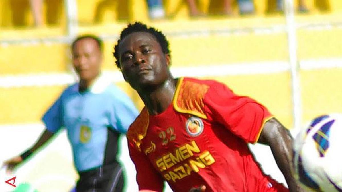 Edward Wilson Junior: Bintang Liberia Bersinar di Semen Padang