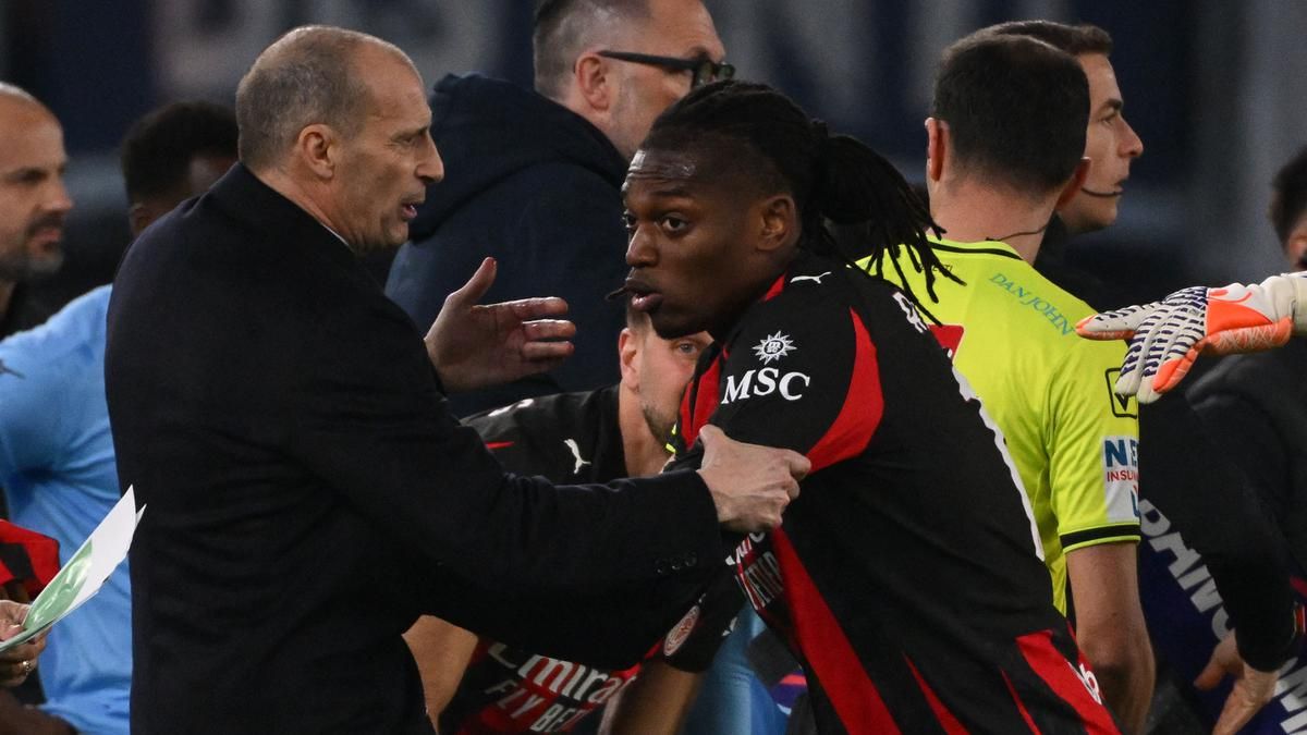 AC Milan Pertimbangkan Tawaran untuk Rafael Leao