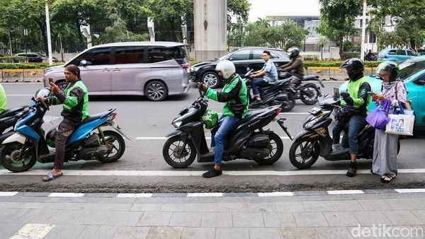 Garda Indonesia Usul Subsidi BBM Dialihkan ke Motor Listrik