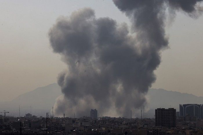 Serangan AS-Israel di Iran Picu Kekhawatiran Perang Dunia III