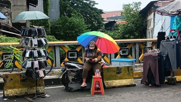 Jasa Tukar Uang di Asemka, Potongan Capai Rp 250 Ribu per Juta