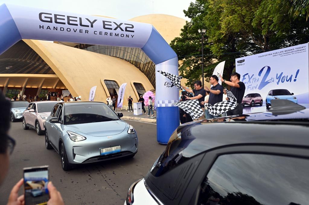 Geely EX2 Dikirim ke Konsumen, Bisa Dibawa Mudik