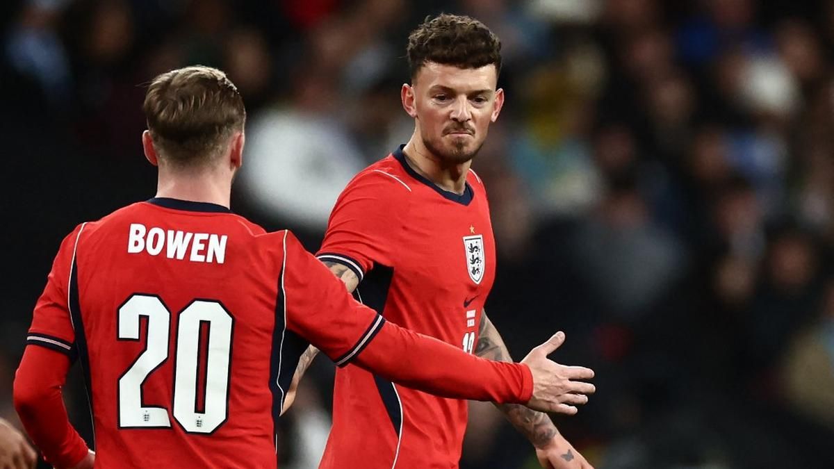 Ben White Dicemooh Suporter Inggris Saat Lawan Uruguay