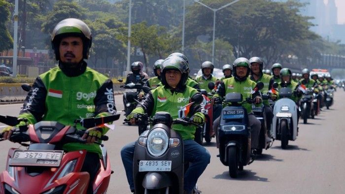 GoTo Salurkan Bonus Hari Raya ke Ratusan Ribu Mitra Driver