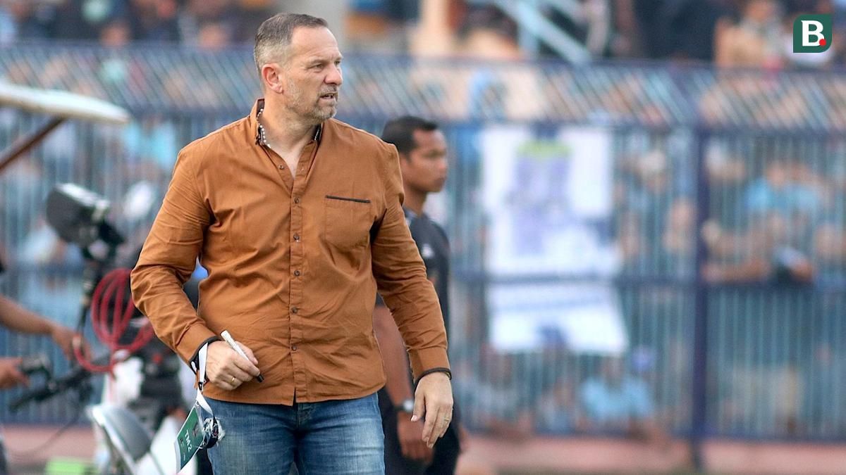 Delapan Klub Liga 1 Lakukan Pergantian Pelatih Musim Ini