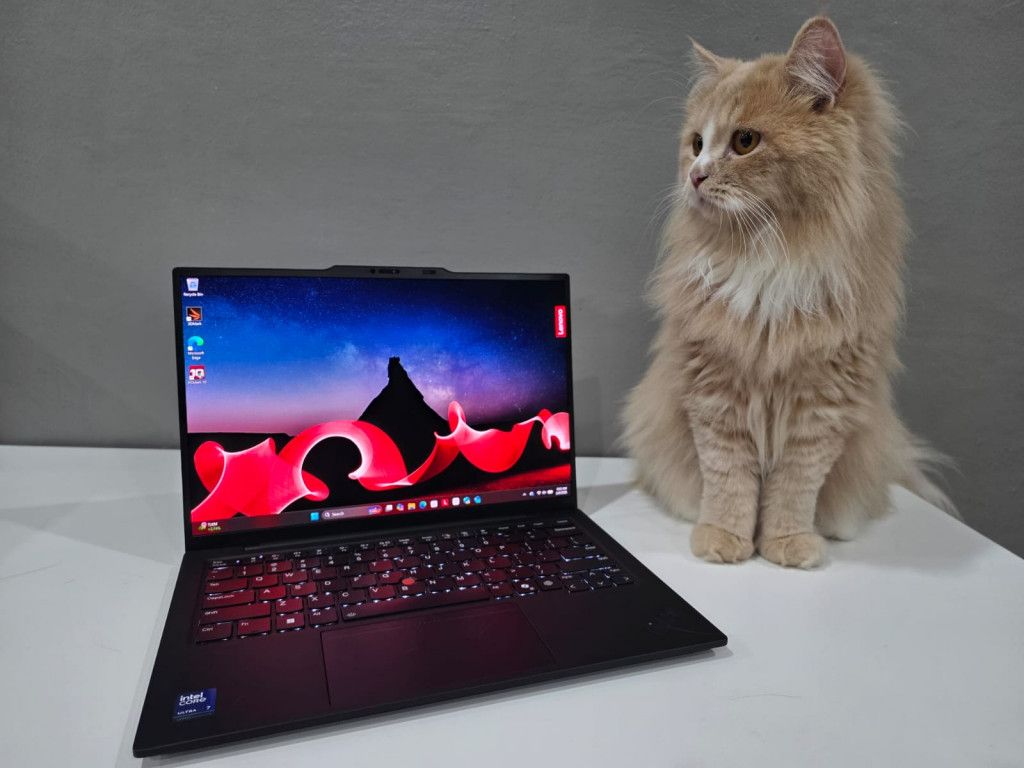 Lenovo ThinkPad X1 Carbon Gen 13: Laptop AI Premium untuk Profesional