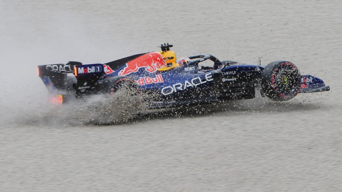 George Russell Raih Pole Position di Kualifikasi F1 Australia 2026