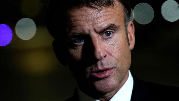 Macron Apresiasi Pembatasan Medsos Anak di Indonesia