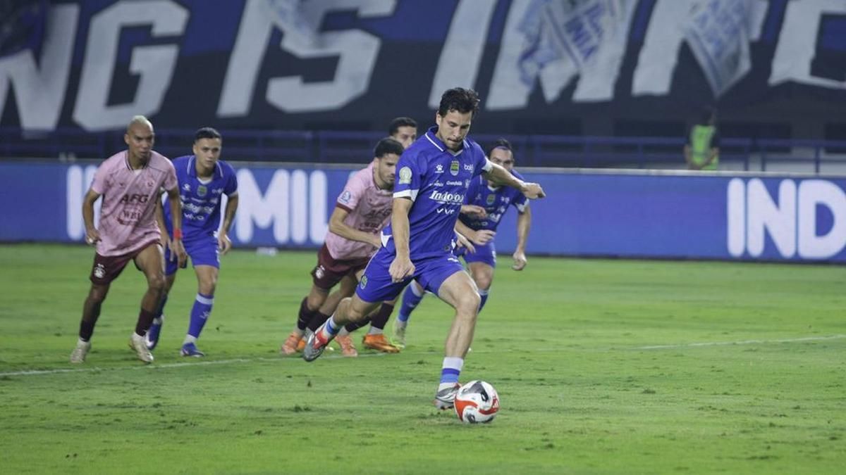 Persik Kediri Kalah 0-3 dari Persib, Pelatih Salahkan Penalti