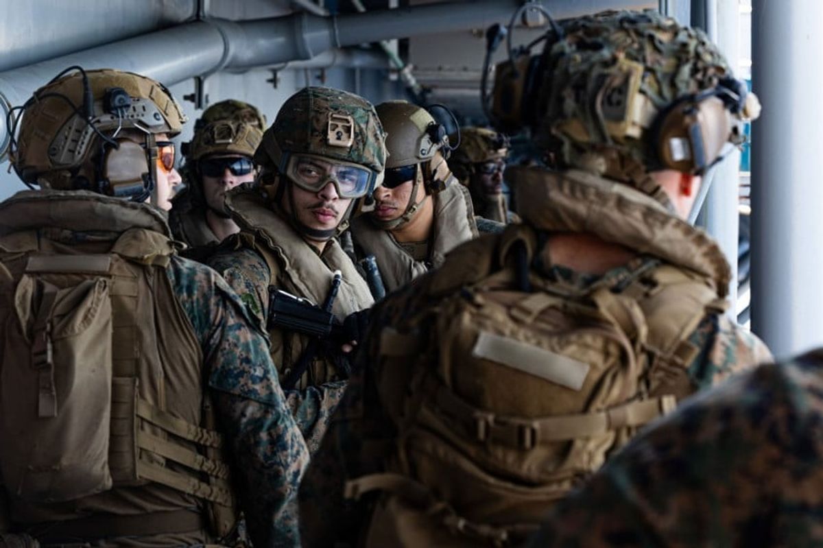 Kapal Induk USS Gerald Ford: Kecanggihan dan Isu Pembombardiran Misterius