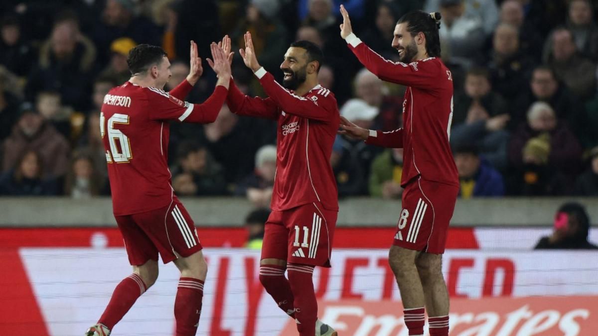 Robertson Kirim Sinyal ke Arne Slot Soal Peran di Liverpool