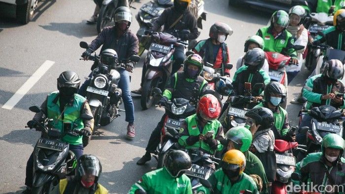 Gojek, Grab, dan Maxim Berikan Bonus Hari Raya ke Driver