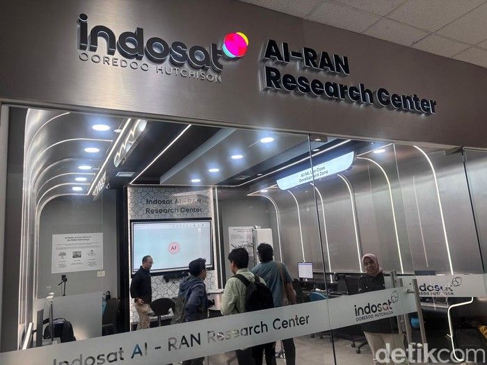 Indosat Uji Coba Teknologi 5G AI RAN dari Barcelona ke Surabaya
