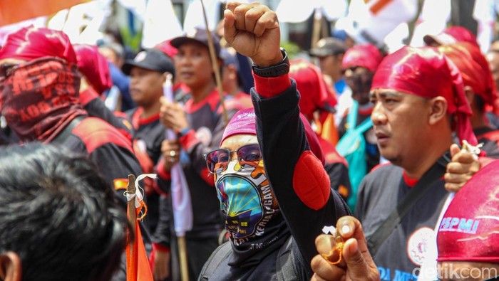 Serikat Pekerja Kritik WFH ASN, Soroti Efisiensi BBM