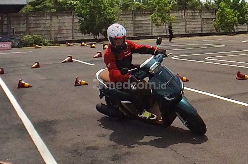 Honda Stylo 160 Pertahankan Posisi Skutik Retro-Modern