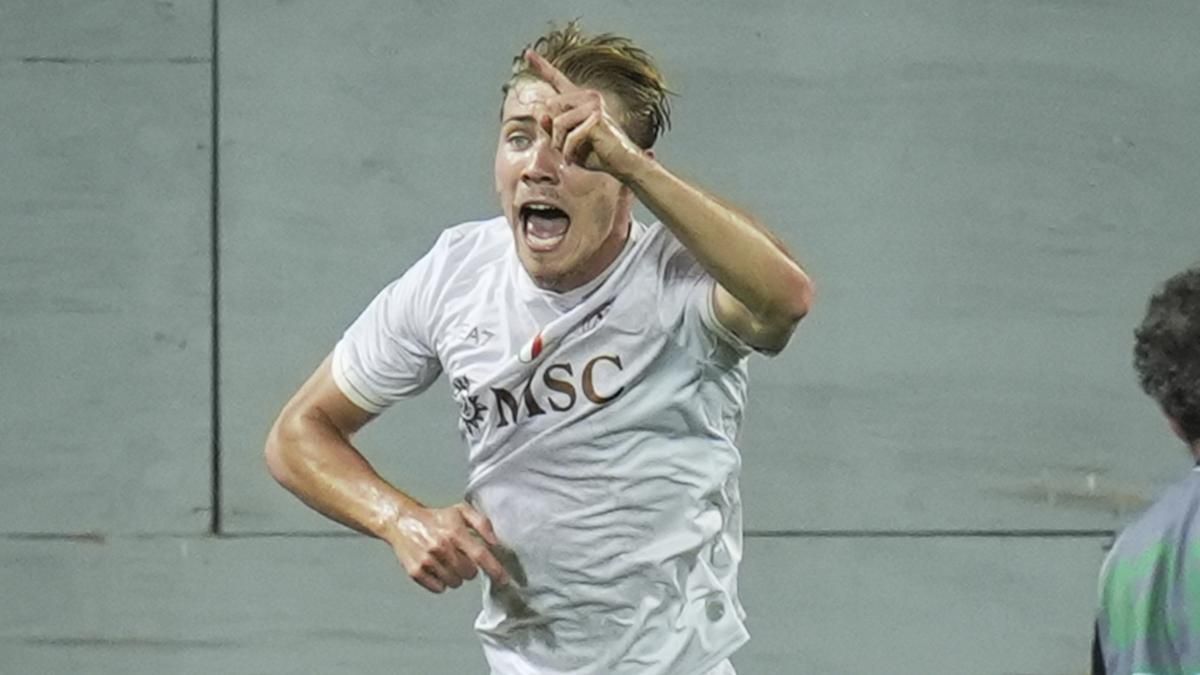 Napoli Siap Permanenkan Rasmus Hojlund dari Manchester United