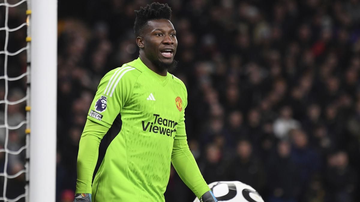Manchester United Percepat Rekrutmen Kiper Baru Usai Jual Onana
