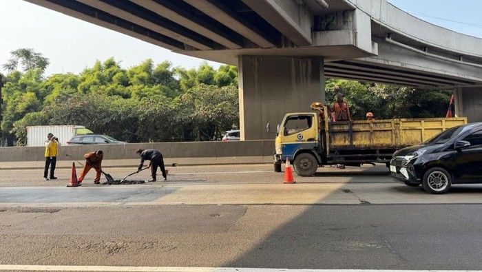 Pemerintah Percepat Perbaikan Jalan Tol Jakarta-Tangerang