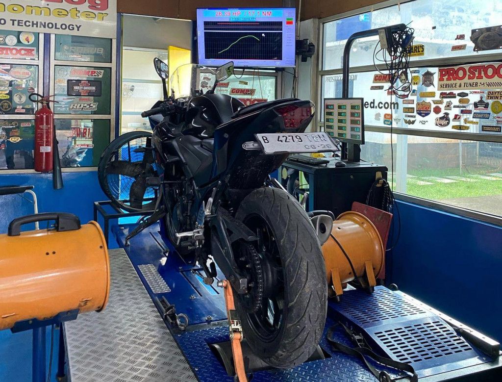 Motul Edukasi Bengkel Surabaya Tingkatkan Performa Motor