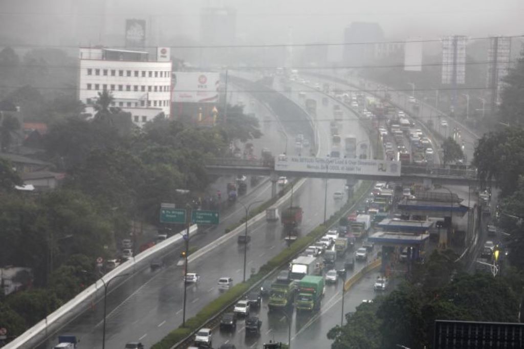 BMKG: Waspada Hujan Lebat dan Angin Kencang hingga 8 Maret