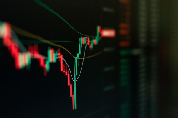 IHSG Ditutup Menguat, Mega Capital Sekuritas Beri Catatan