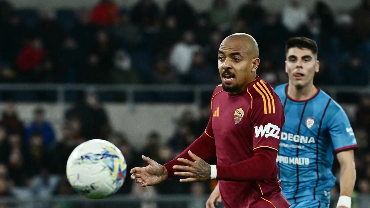 AS Roma Andalkan Donyell Malen Lawan Bologna di Liga Europa