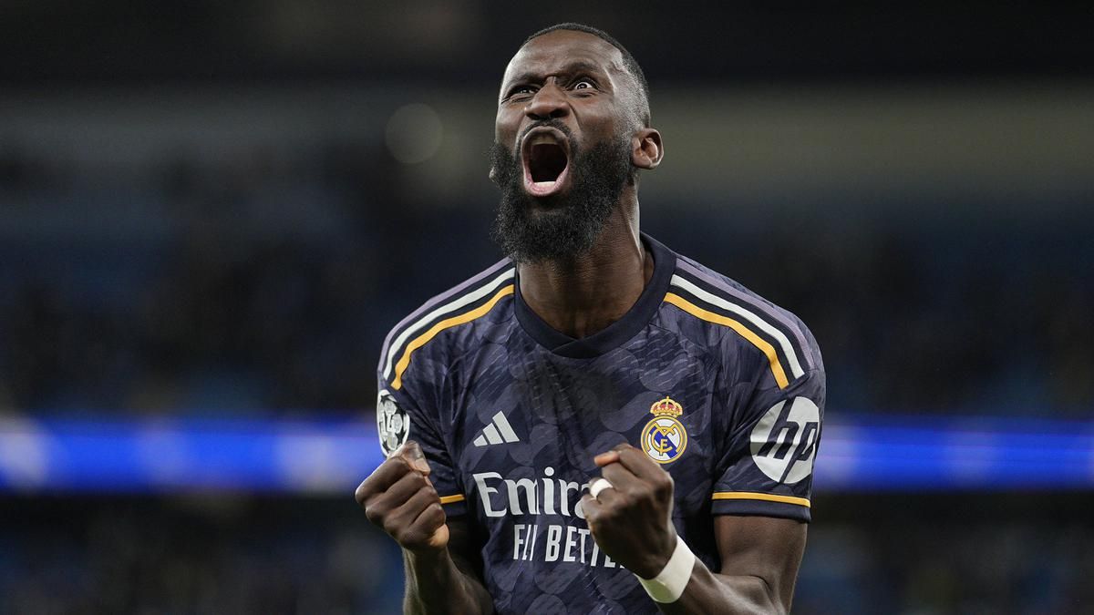 Liverpool Pertimbangkan Rekrut Antonio Rudiger dari Real Madrid?