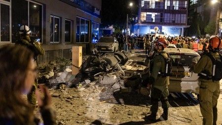 Rusia Diduga Beri Bantuan Satelit ke Iran untuk Target AS