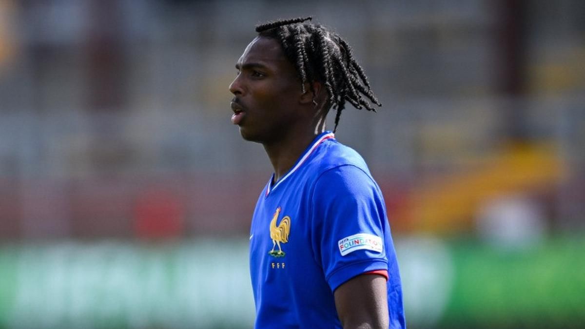 Liverpool Terima Kabar Cedera Bek Jeremy Jacquet
