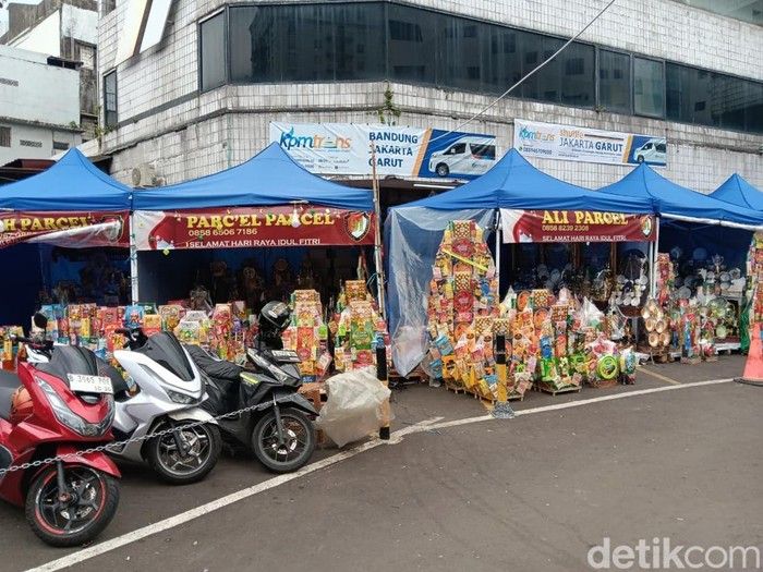 Pedagang Parsel Musiman Raup Cuan Jelang Lebaran