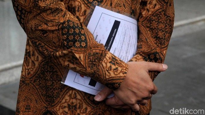 Pemotongan Gaji Pejabat Negara Dikaji untuk Respons Dampak Timur Tengah