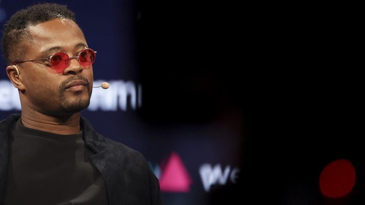Evra Jagokan Luis Enrique Latih MU, Soroti Kontradiksi Carrick