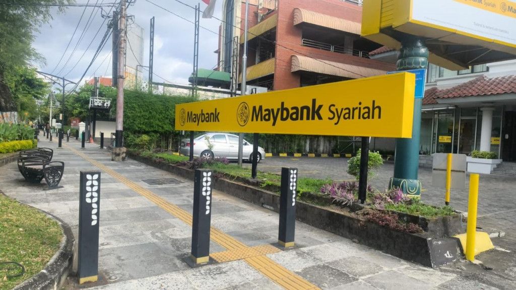 Maybank Indonesia Salurkan Bantuan Rp1,98 Miliar ke 20 Daerah