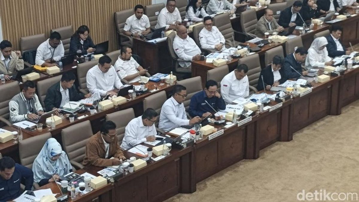 Antam Minta Dukungan DPR Terkait Pembebasan PPN Perak Murni 12%