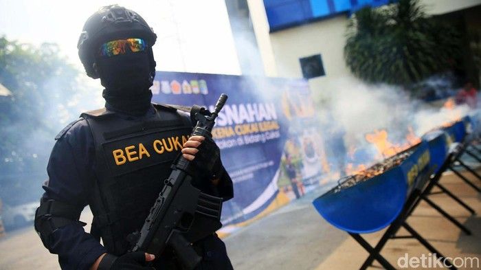 Penerimaan Bea dan Cukai Februari 2026 Turun Rp 7,7 Triliun
