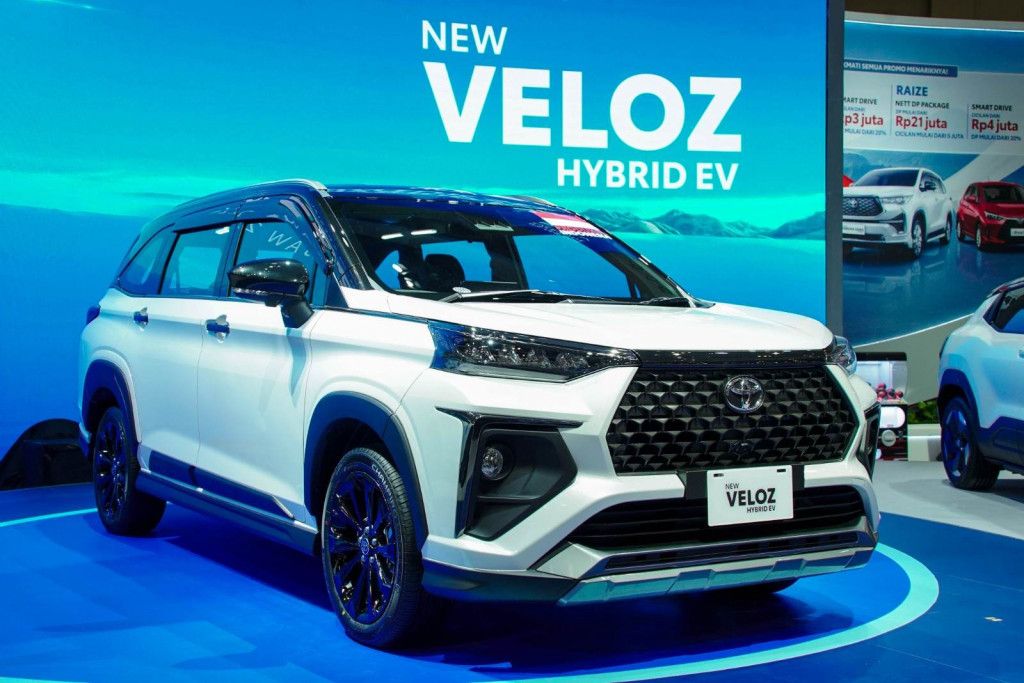 Skema Cicilan Toyota Veloz Hybrid Februari 2026, Berapa?