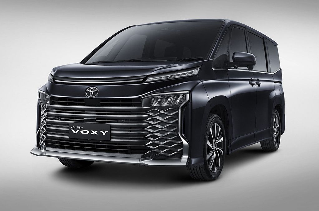 Harga Toyota Voxy Jakarta, Si \