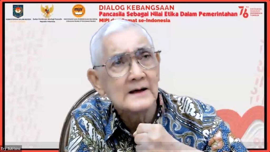 Muhadjir Effendy Kenang Sosok Try Sutrisno