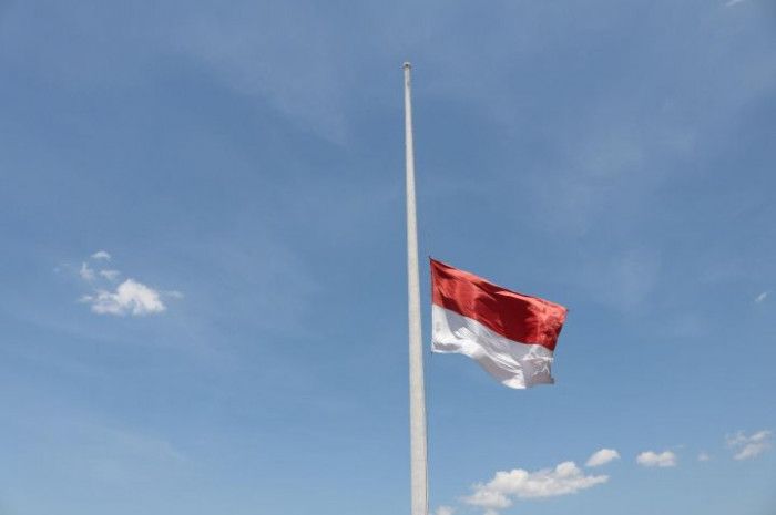 Try Sutrisno Wafat, Pemerintah Umumkan Masa Berkabung Nasional