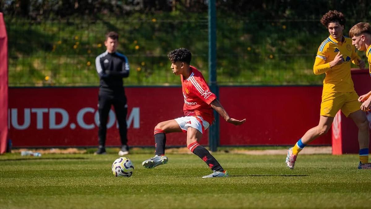 Wonderkid JJ Gabriel Terhalang Aturan Premier League
