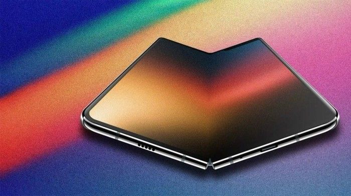 Apple Dikabarkan Siapkan iPhone Layar Lipat dan MacBook Ultra